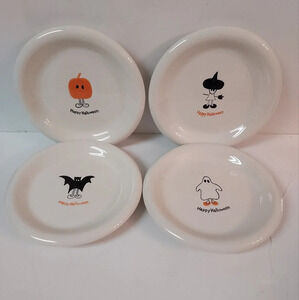 B I A 2007 Happy Halloween Dessert Ceramic Plates Set of 4